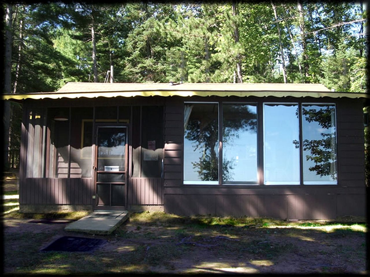 Secluded Cabin Rental Nestled in the Woodlands near Eagle River, Northern Wisconsin