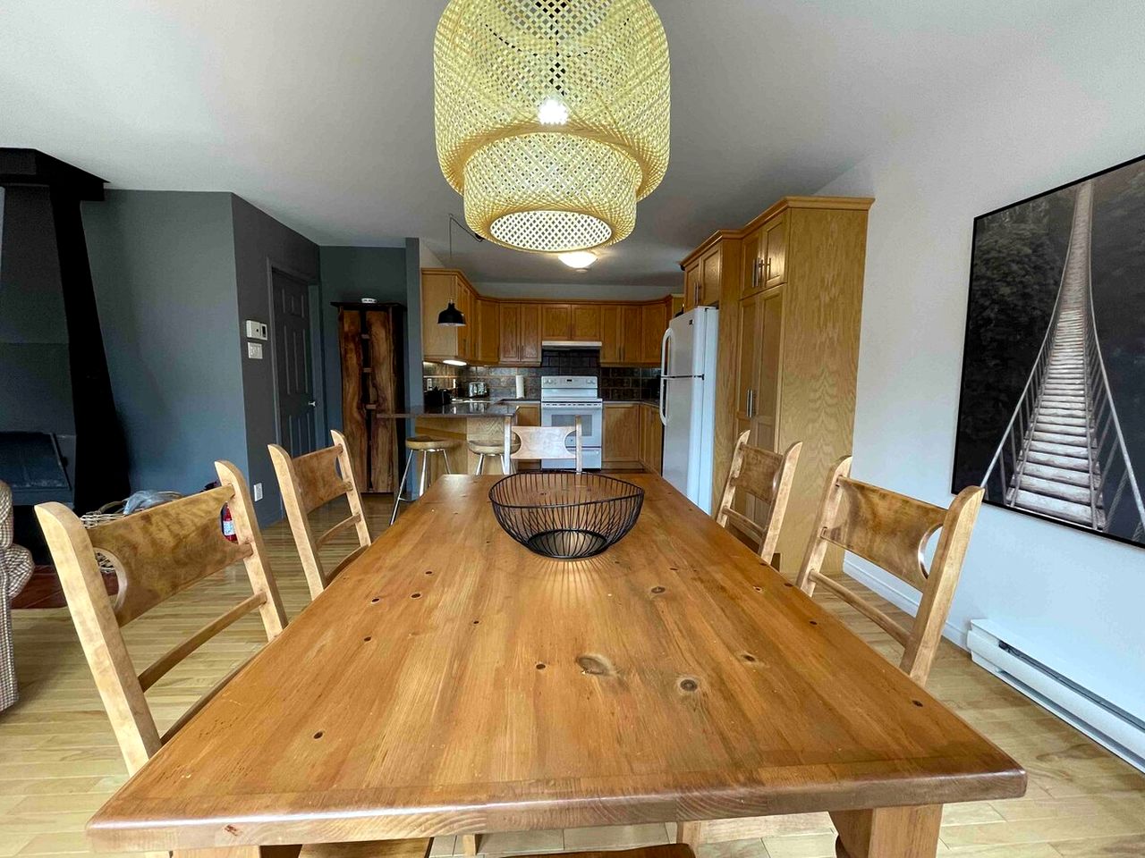 Charming Wooden Cabin with Fire Pit and Hot-tub in Baie, Saint Paul, Quebec