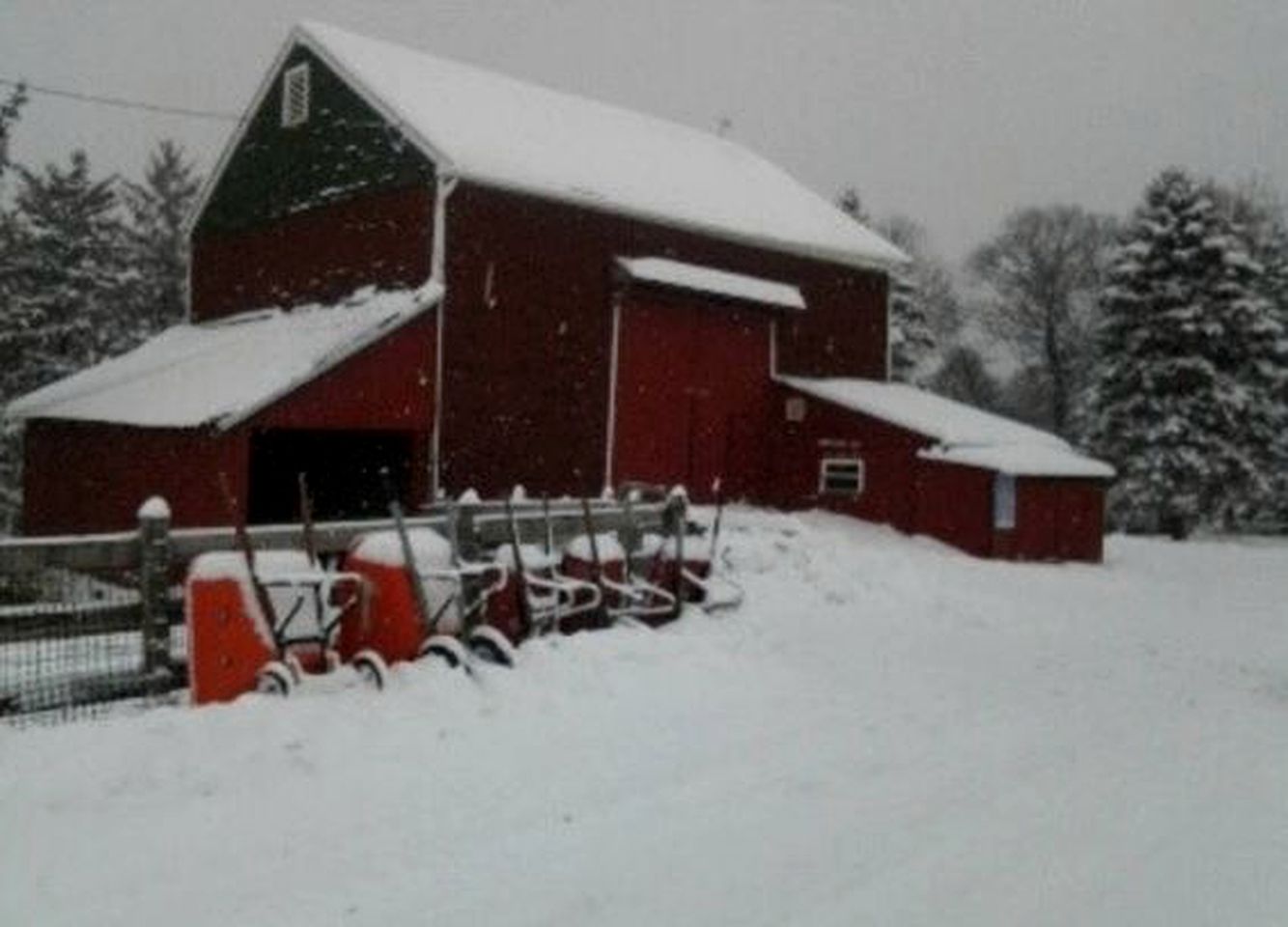 Cozy Farm Stay Room with Large Deck in Allentown, Pennsylvania