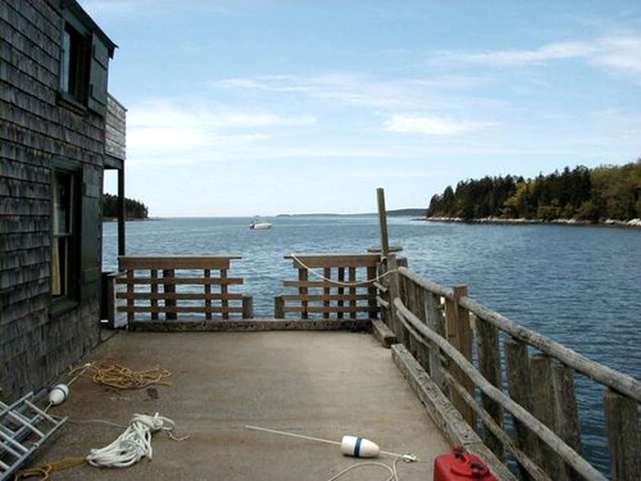 Oceanfront Cottage Rental with 300-Degree Views on Muscongus Bay, Maine