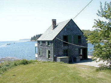Oceanfront Cottage Rental with 300-Degree Views on Muscongus Bay, Maine photo 4