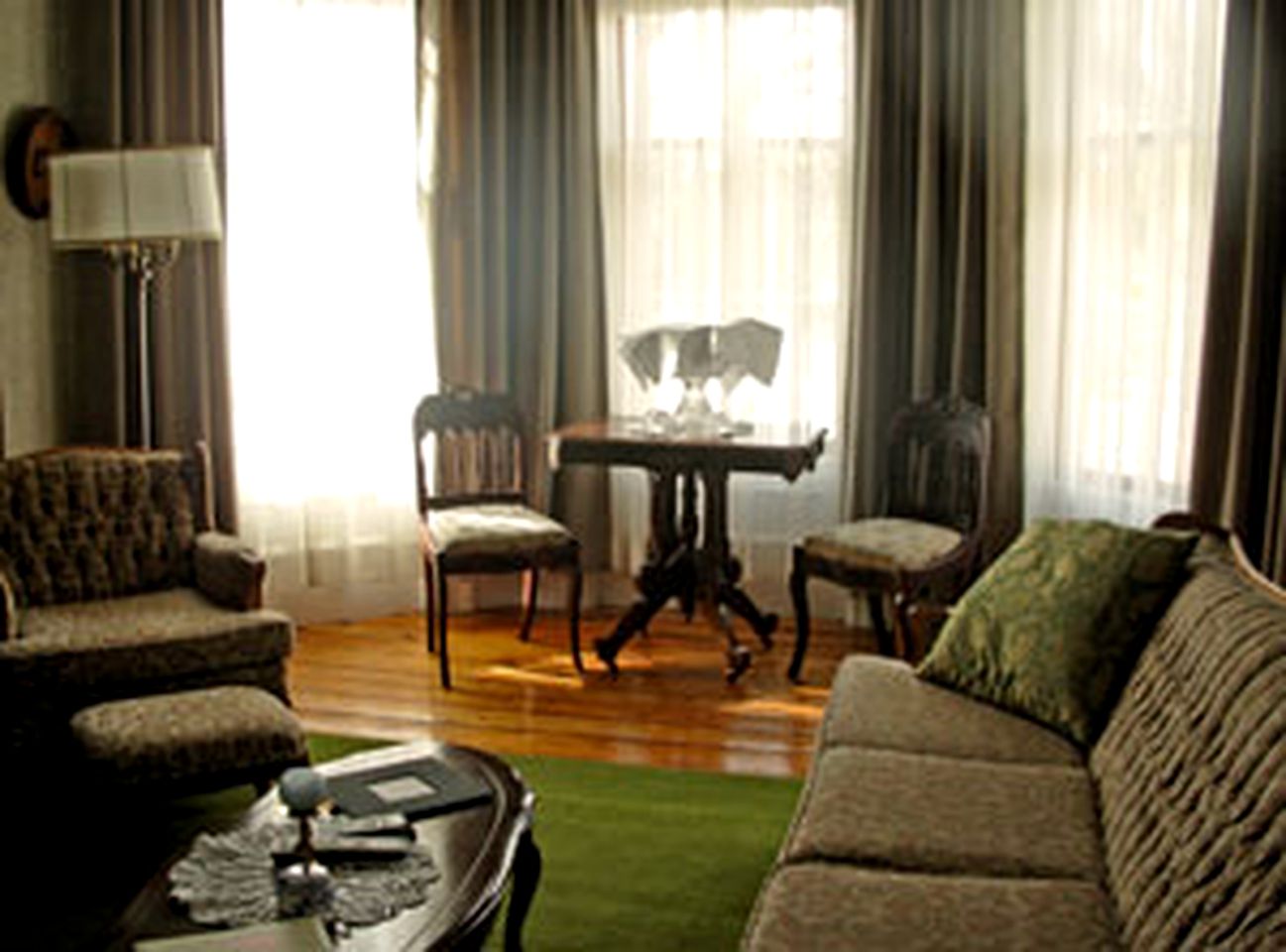 Welcoming Bed and Breakfast Accommodation with Antique Furniture in Harvey, New Brunswick