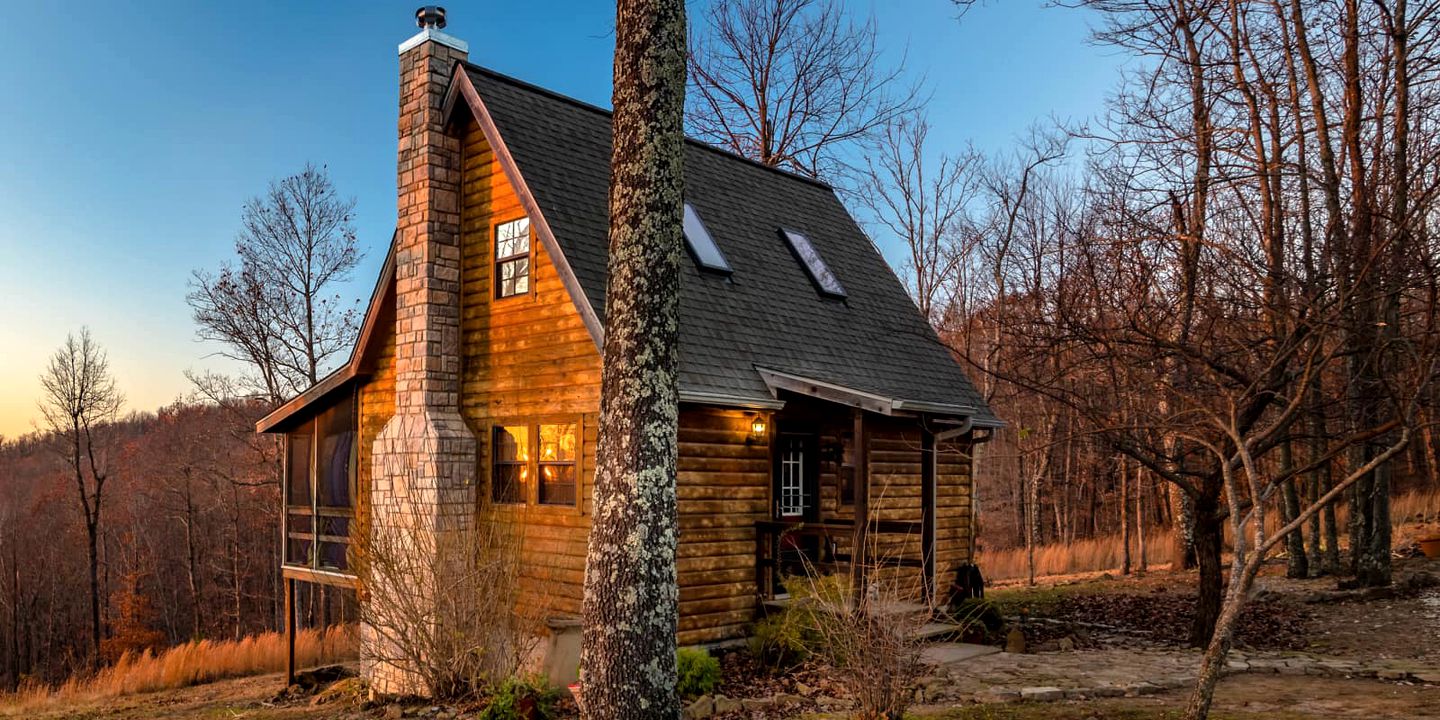 Romantic Rental | Ozark National Forest Cabins