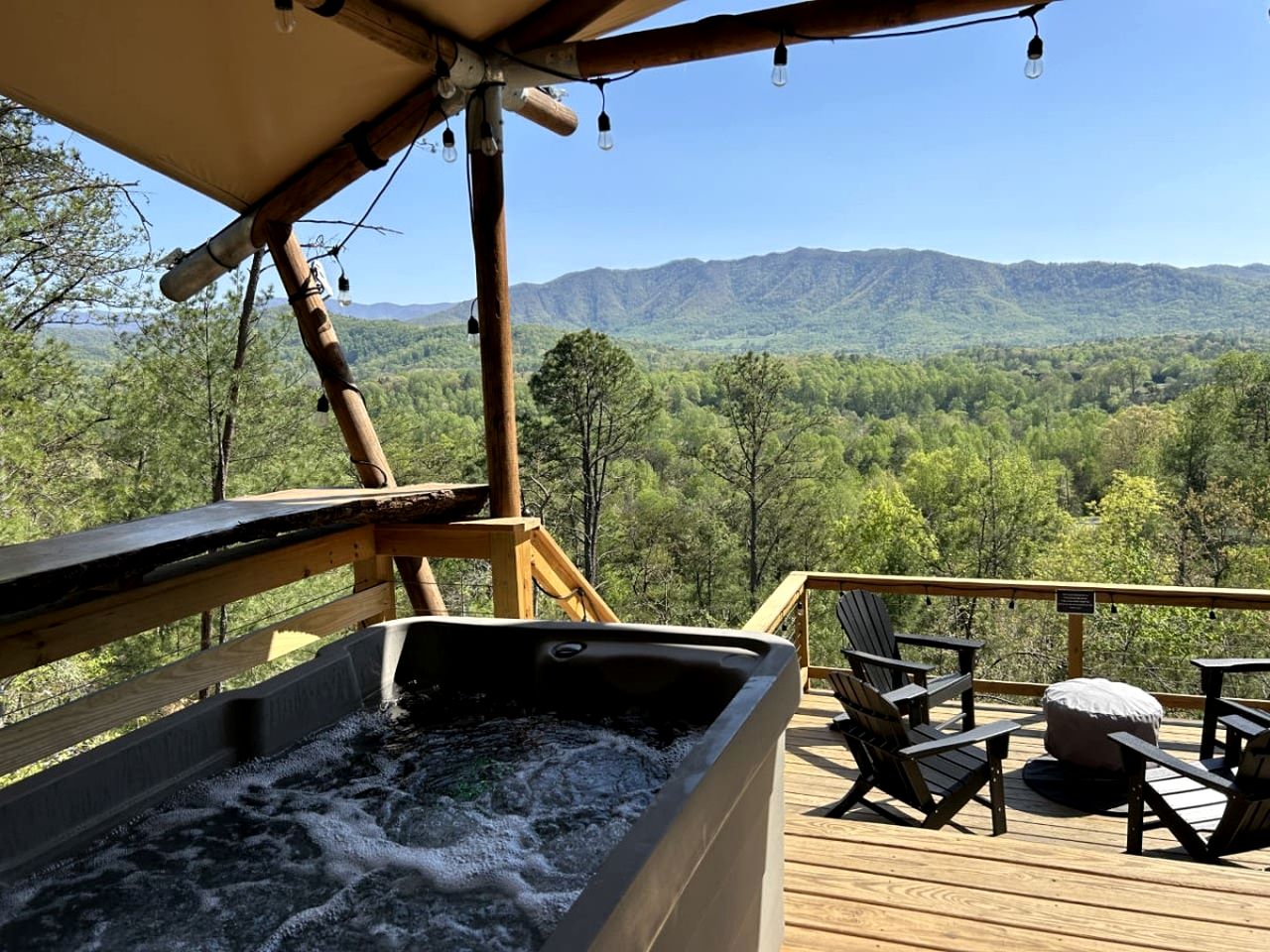 Luxury Safari Tent Near Great Smoky Mountains, Tennessee