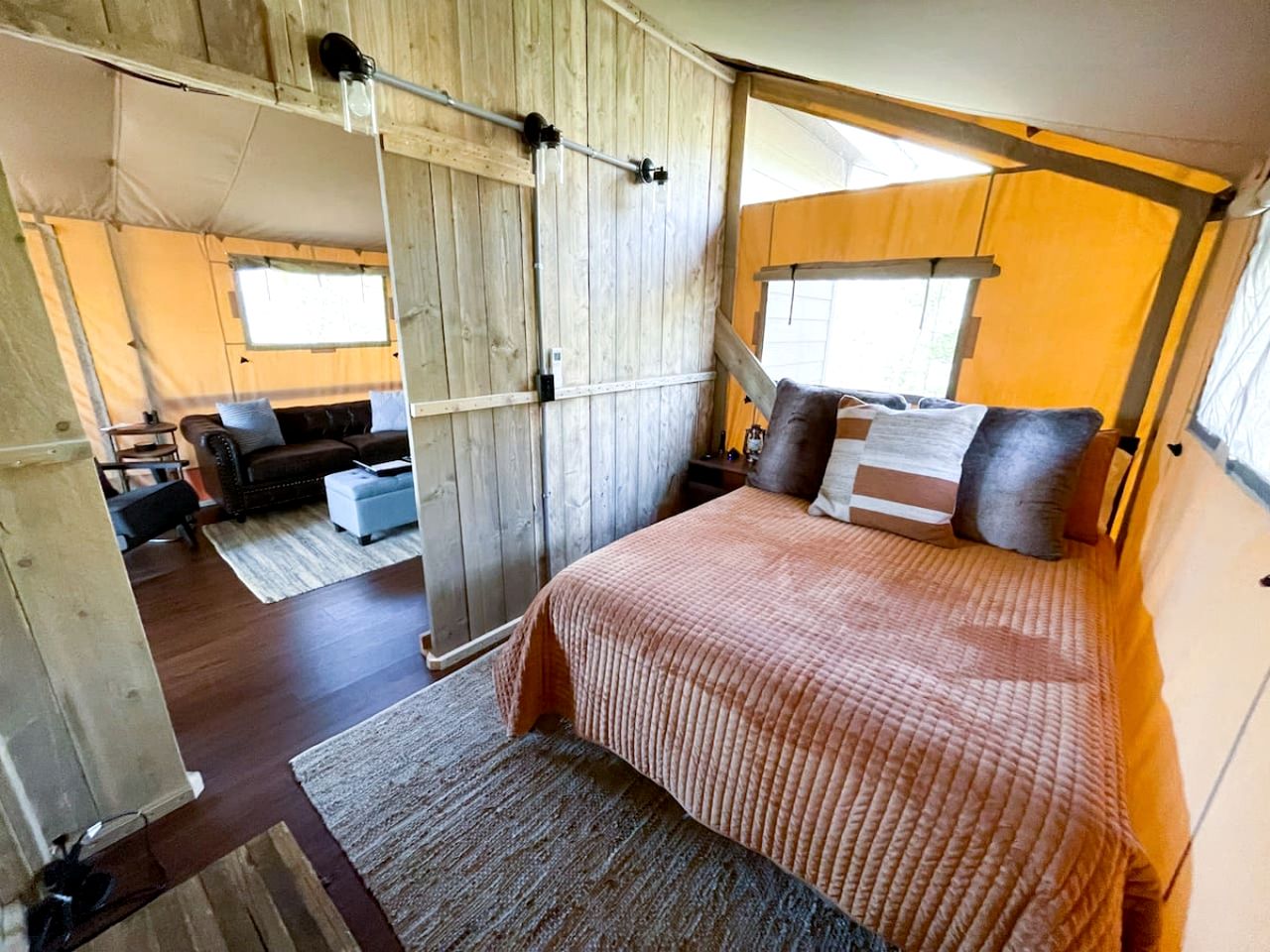 Luxury Safari Tent Near Great Smoky Mountains, Tennessee