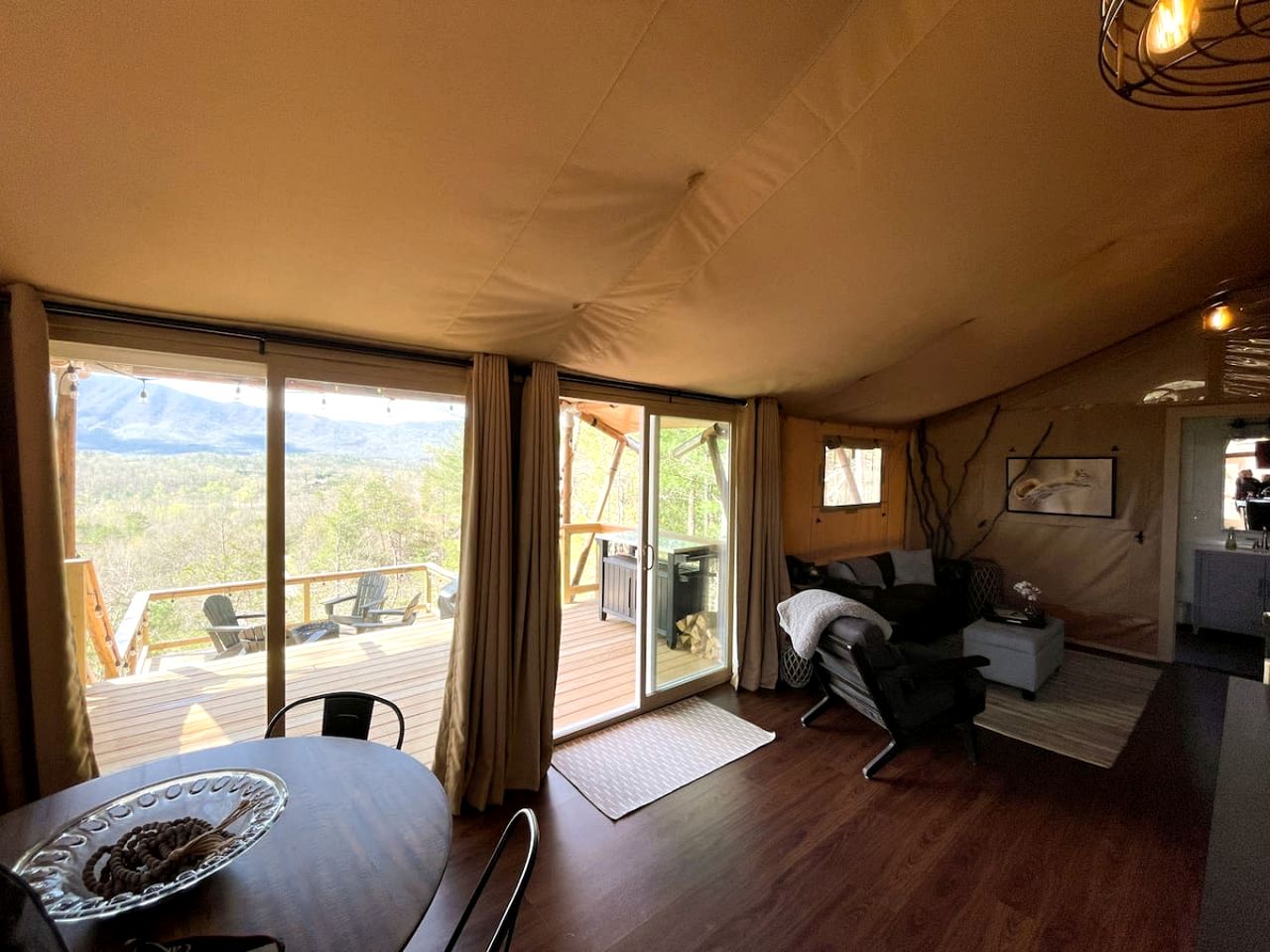 Luxury Safari Tent Near Great Smoky Mountains, Tennessee
