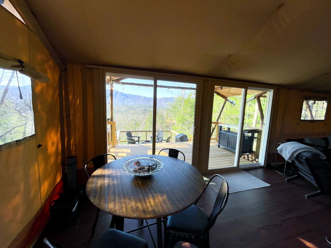 Luxury Safari Tent Near Great Smoky Mountains, Tennessee