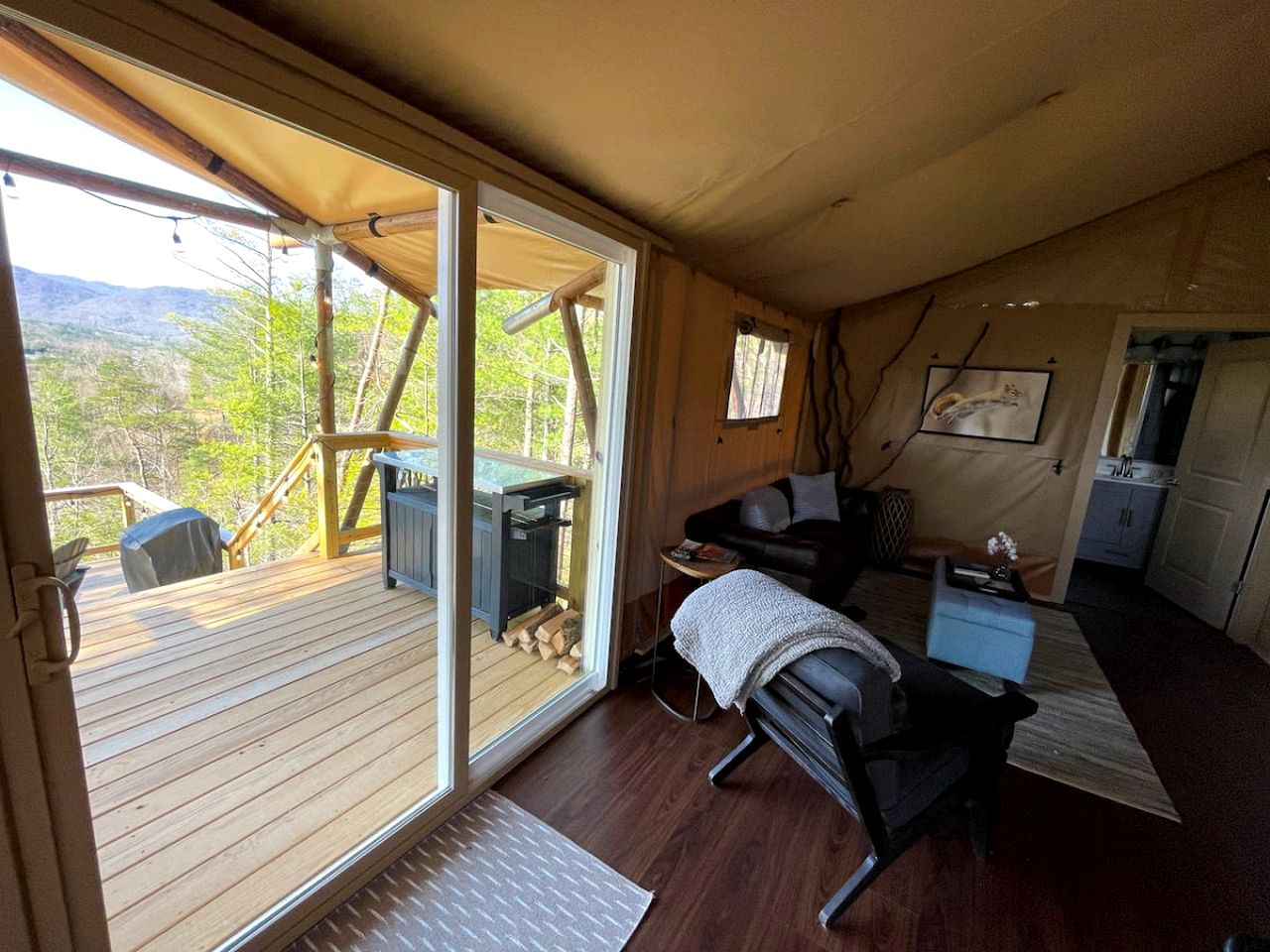 Luxury Safari Tent Near Great Smoky Mountains, Tennessee