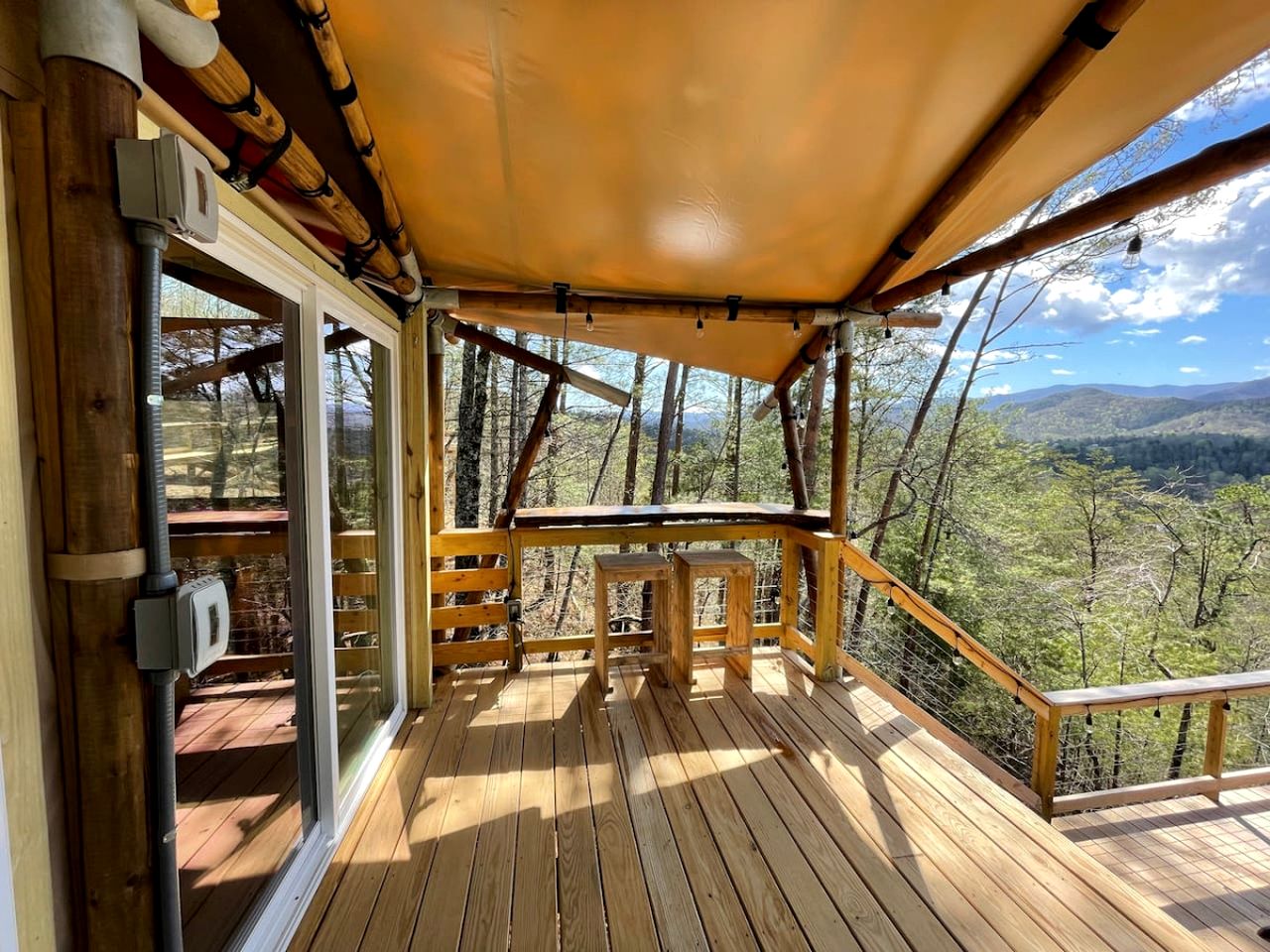 Luxury Safari Tent Near Great Smoky Mountains, Tennessee