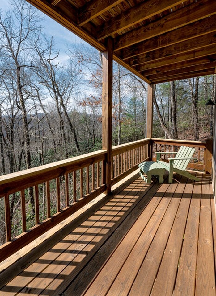 Lake Cabin Fully Equipped Ideal for Big Families in Topton, North Carolina