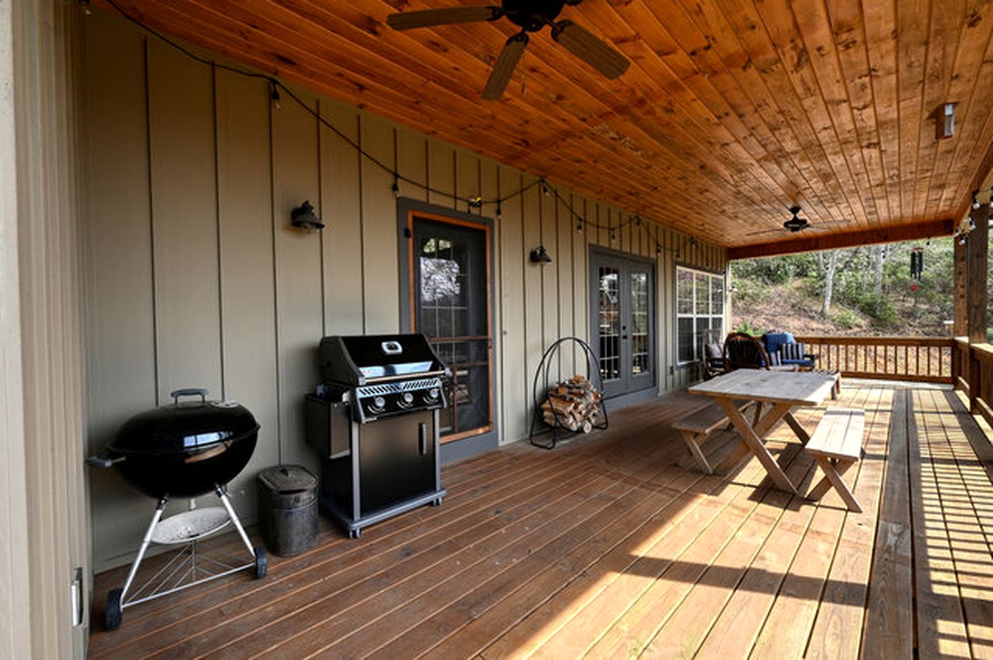 Lake Cabin Fully Equipped Ideal for Big Families in Topton, North Carolina