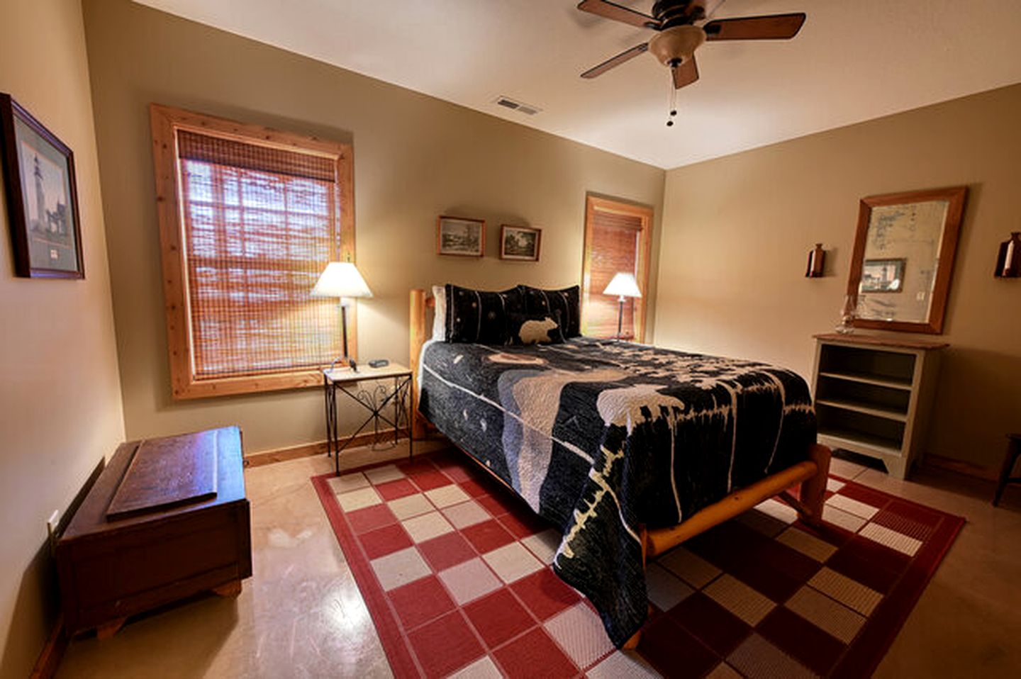 Lake Cabin Fully Equipped Ideal for Big Families in Topton, North Carolina