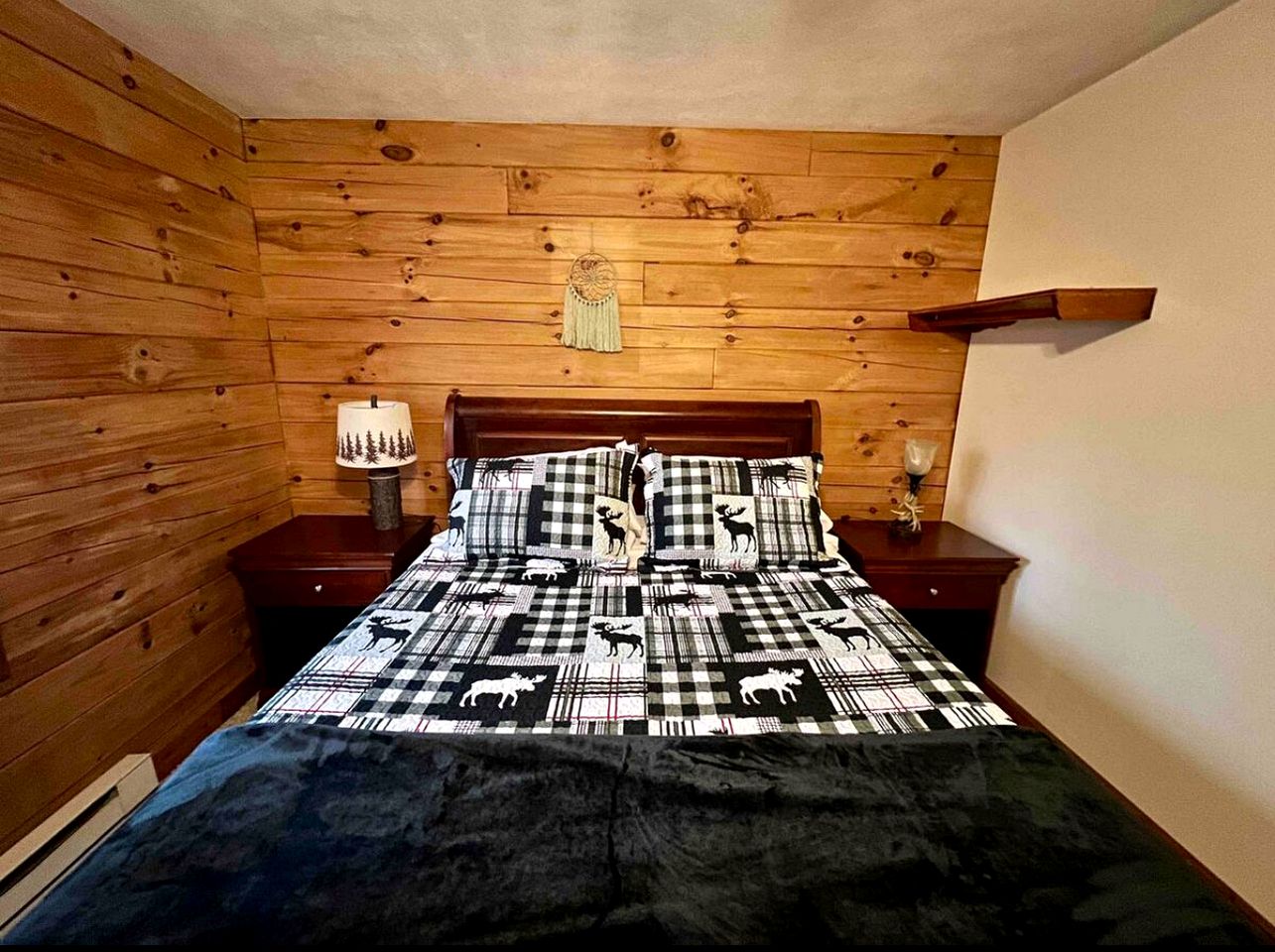 Cozy Forest Cabin Surrounded by Trees near Stone Mountain State Park, North Carolina