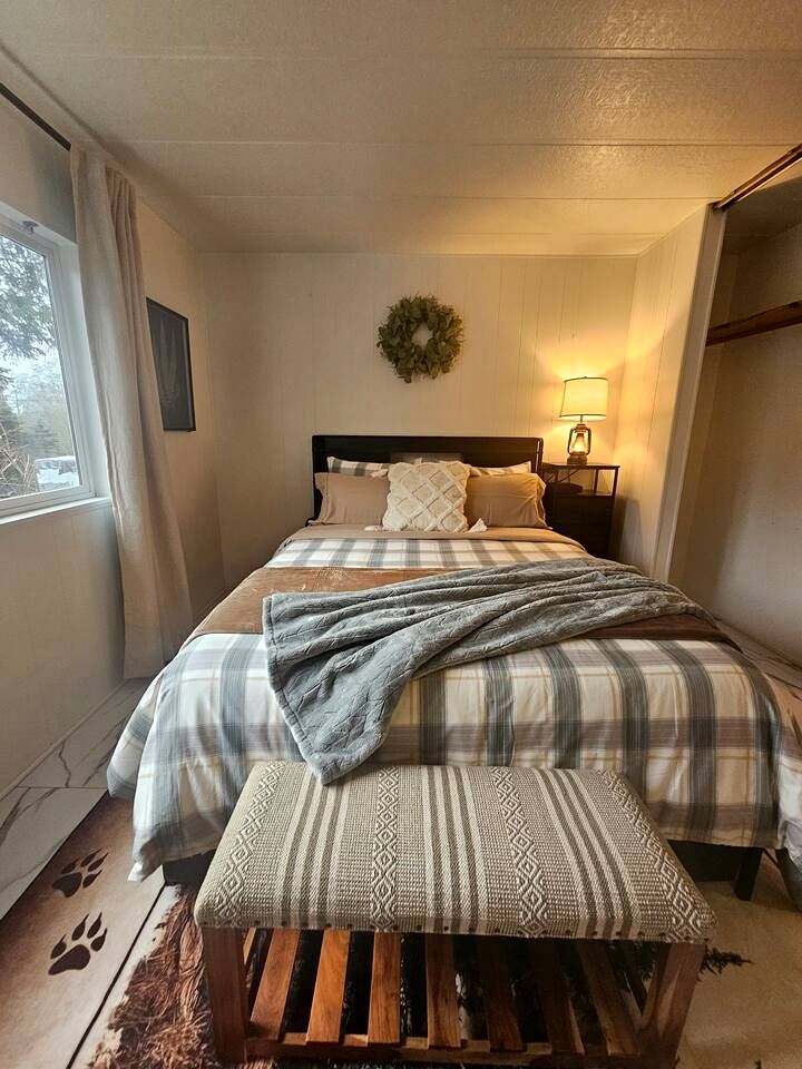 Secluded Forest Cabin Retreat Near Olympic Peninsula Coast | Near Sekiu, Washington