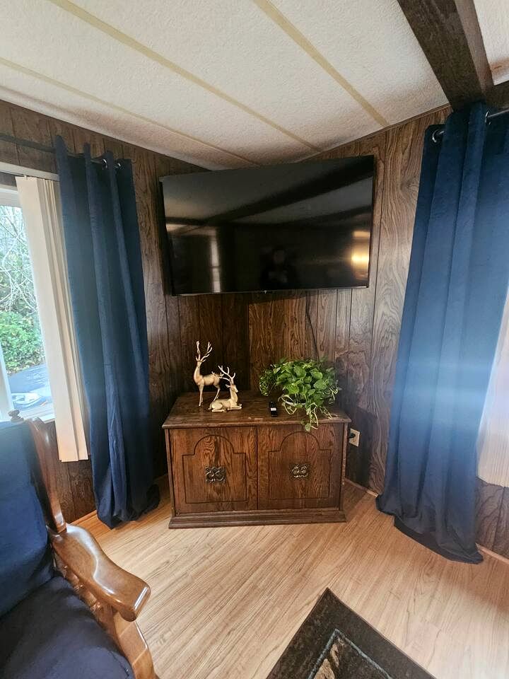 Secluded Forest Cabin Retreat Near Olympic Peninsula Coast | Near Sekiu, Washington