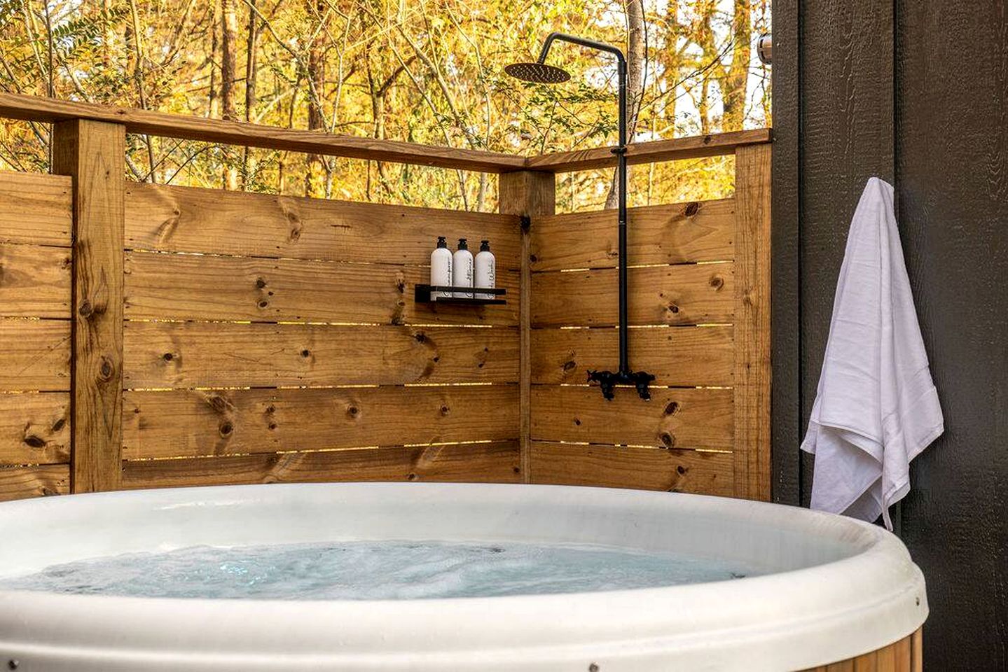 Fully-Equipped Tiny House in Alabama, for Lovely Getaways to Nature