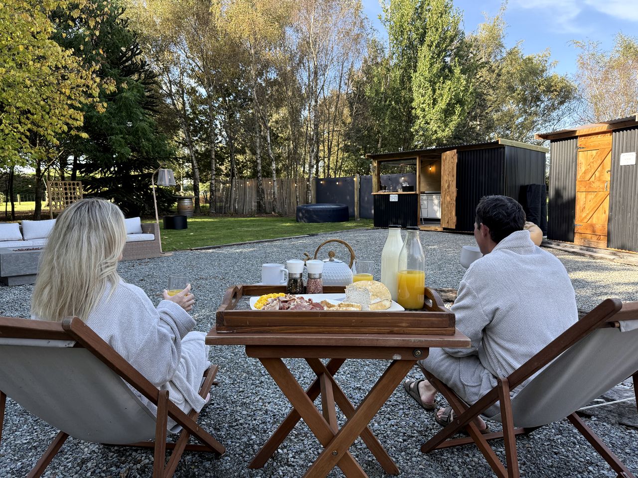 Enchanted Bell Tent Hideaway near the Mountains and Rivers of Southland, New Zealand