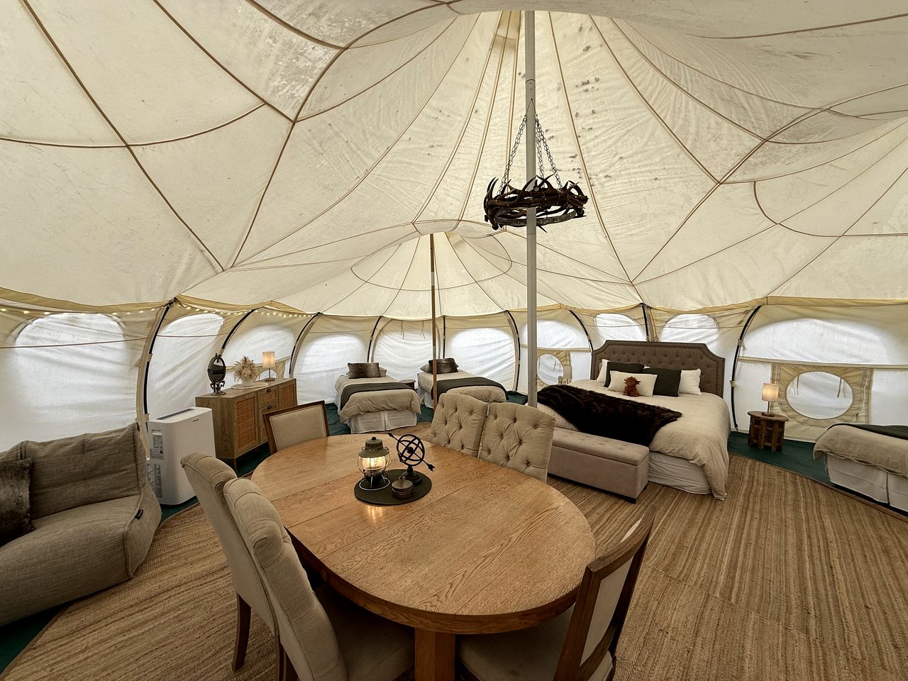 Enchanted Bell Tent Hideaway near the Mountains and Rivers of Southland, New Zealand
