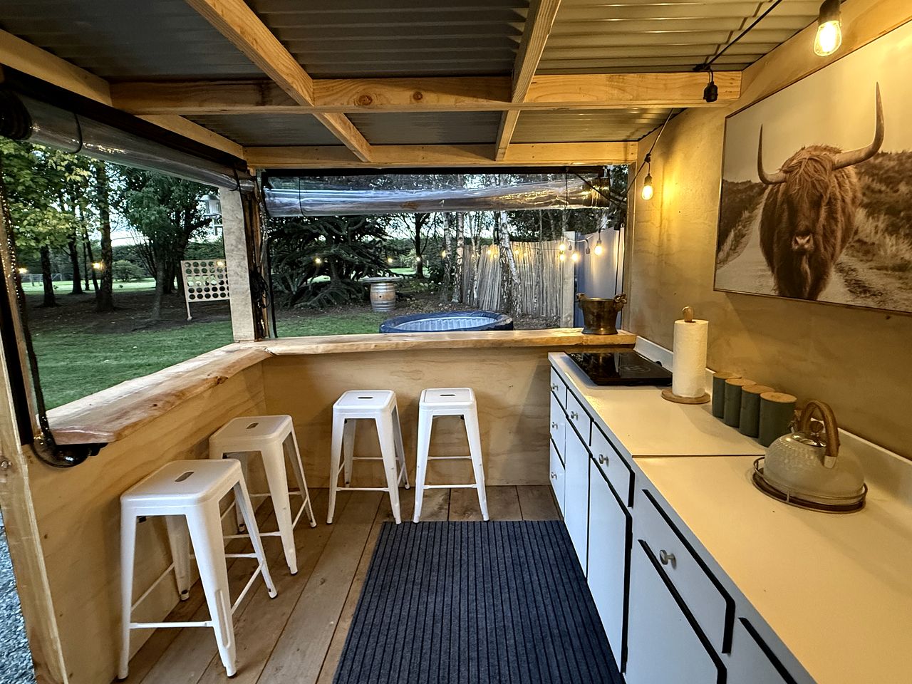 Enchanted Bell Tent Hideaway near the Mountains and Rivers of Southland, New Zealand