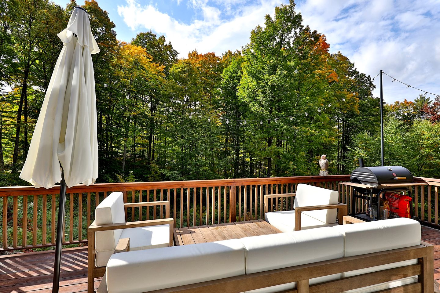 Impressive Cabin with Hot-tub and Fascinating Views in Mendon, Vermont