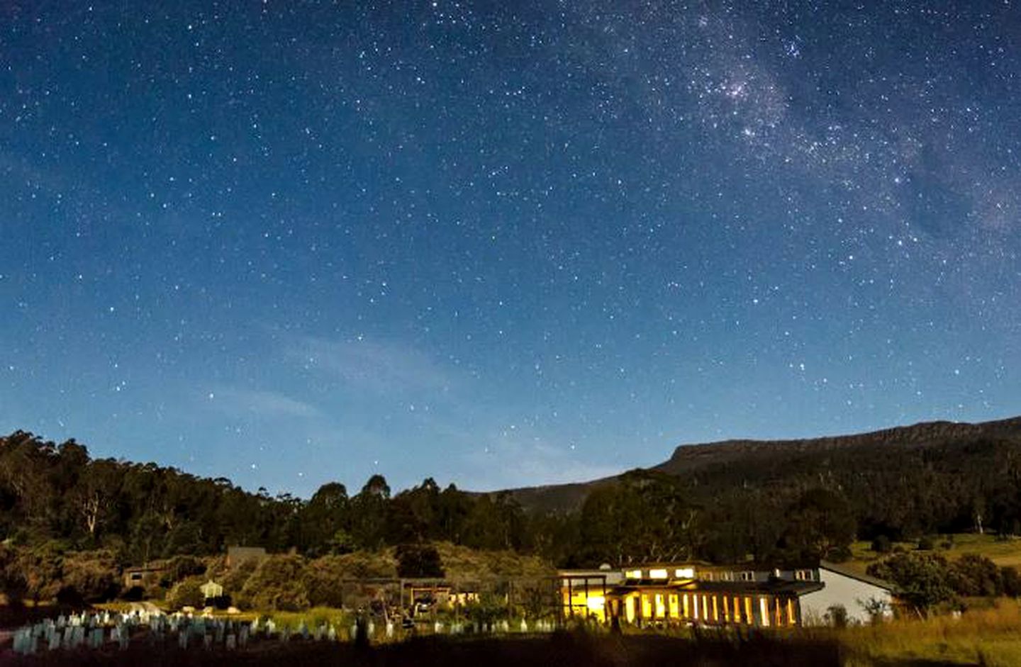 Romantic Suite at a Charming Bed and Breakfast near Deloraine, Tasmania