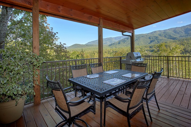 Cabins (United States, Gatlinburg, Tennessee)