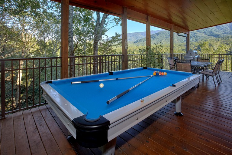 Cabins (United States, Gatlinburg, Tennessee)