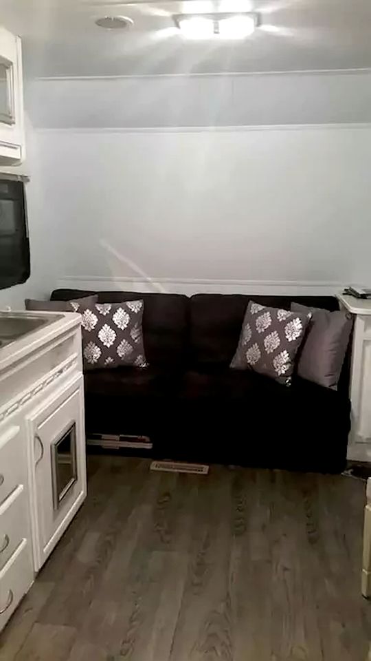 Bright and Unique Caravan Rental for Glamping Getaway near Virginia Beach