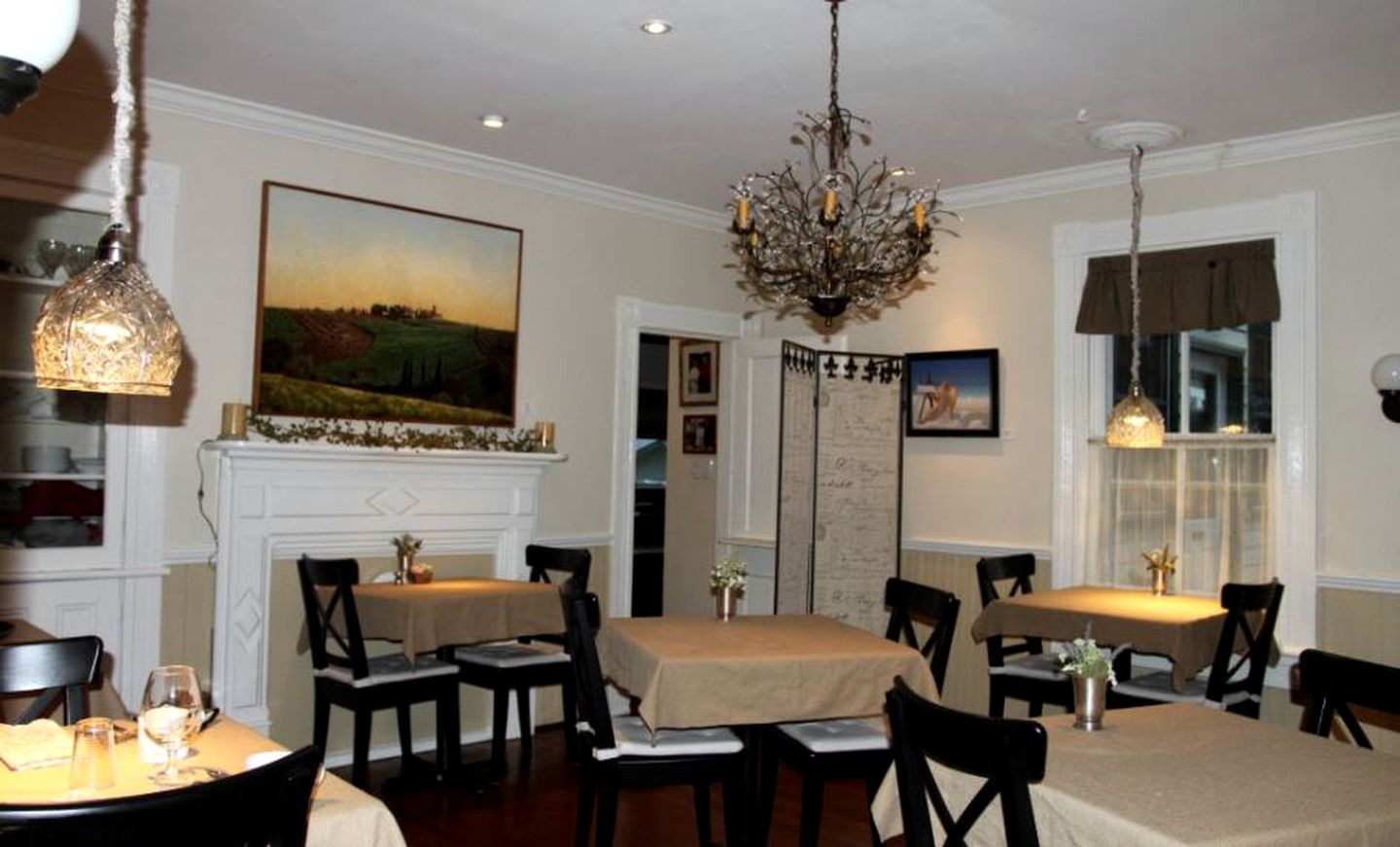 Luxurious Bed and Breakfast Accommodation With a Gourmet Dinner Available in Washington, Virginia