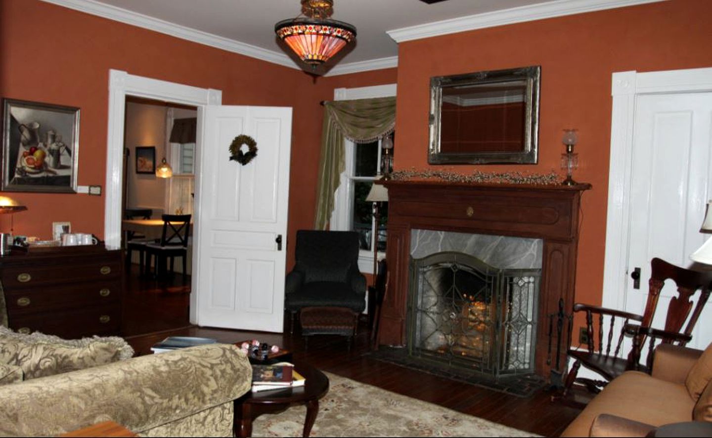 Luxurious Bed and Breakfast Accommodation With a Gourmet Dinner Available in Washington, Virginia