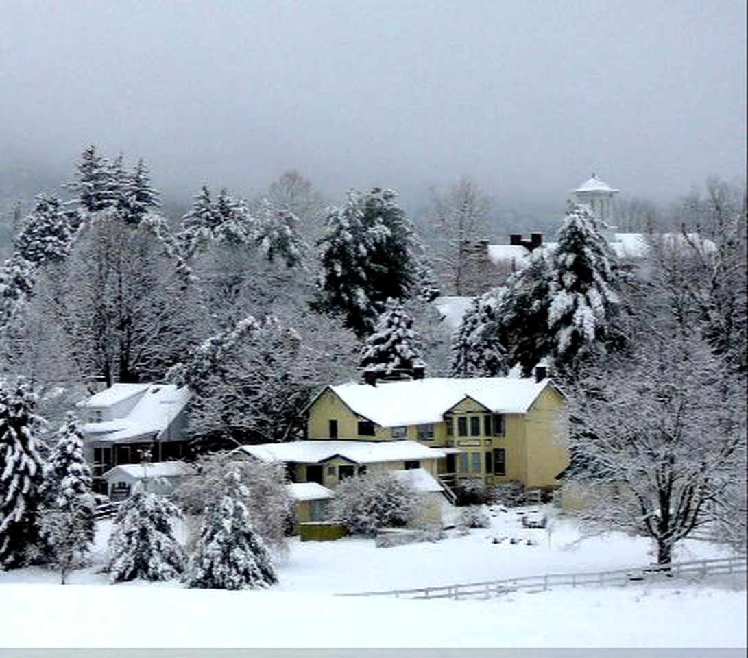 Romantic Bed and Breakfast in the Scenic Countryside of Rappahannock County, Virginia