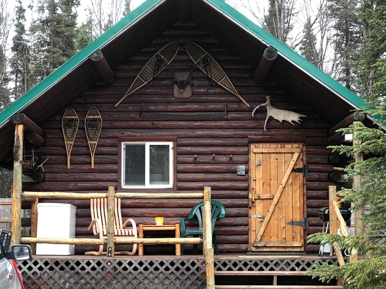 Secluded Log Cabin with Scenic Views near Soldotna, Alaska