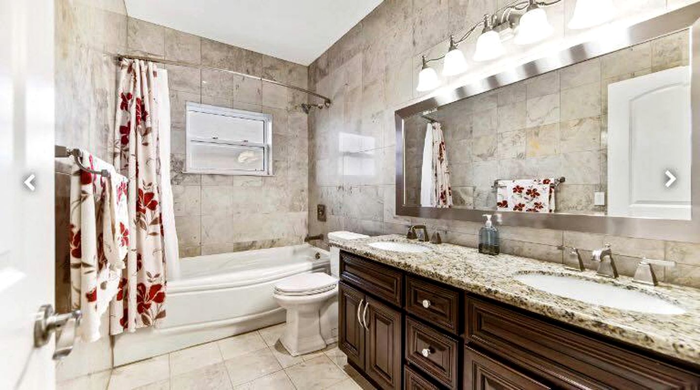 Spacious and Modern Cottage Rental on the Banks of Lake Ontario in Canada