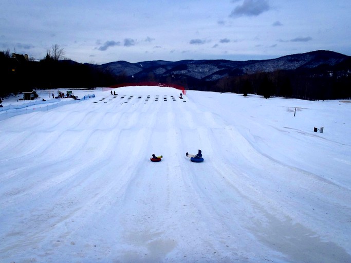 Cabins (Pittsfield, Vermont, United States)