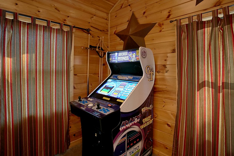 -- (United States, Gatlinburg, Tennessee)