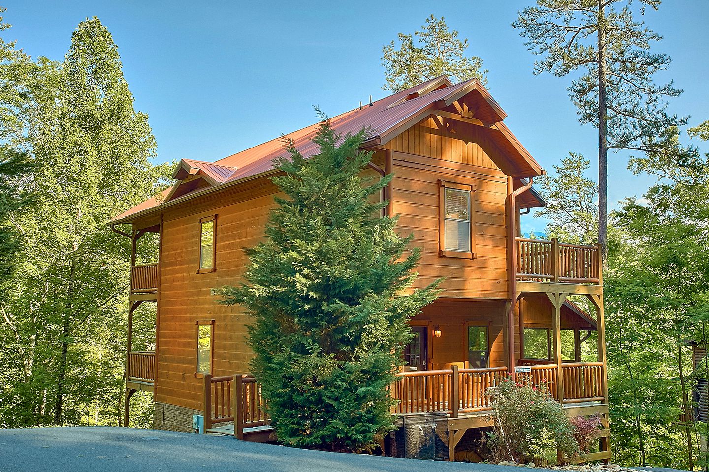 Gorgeous Gatlinburg Cabin for a Family Getaway in Tennessee