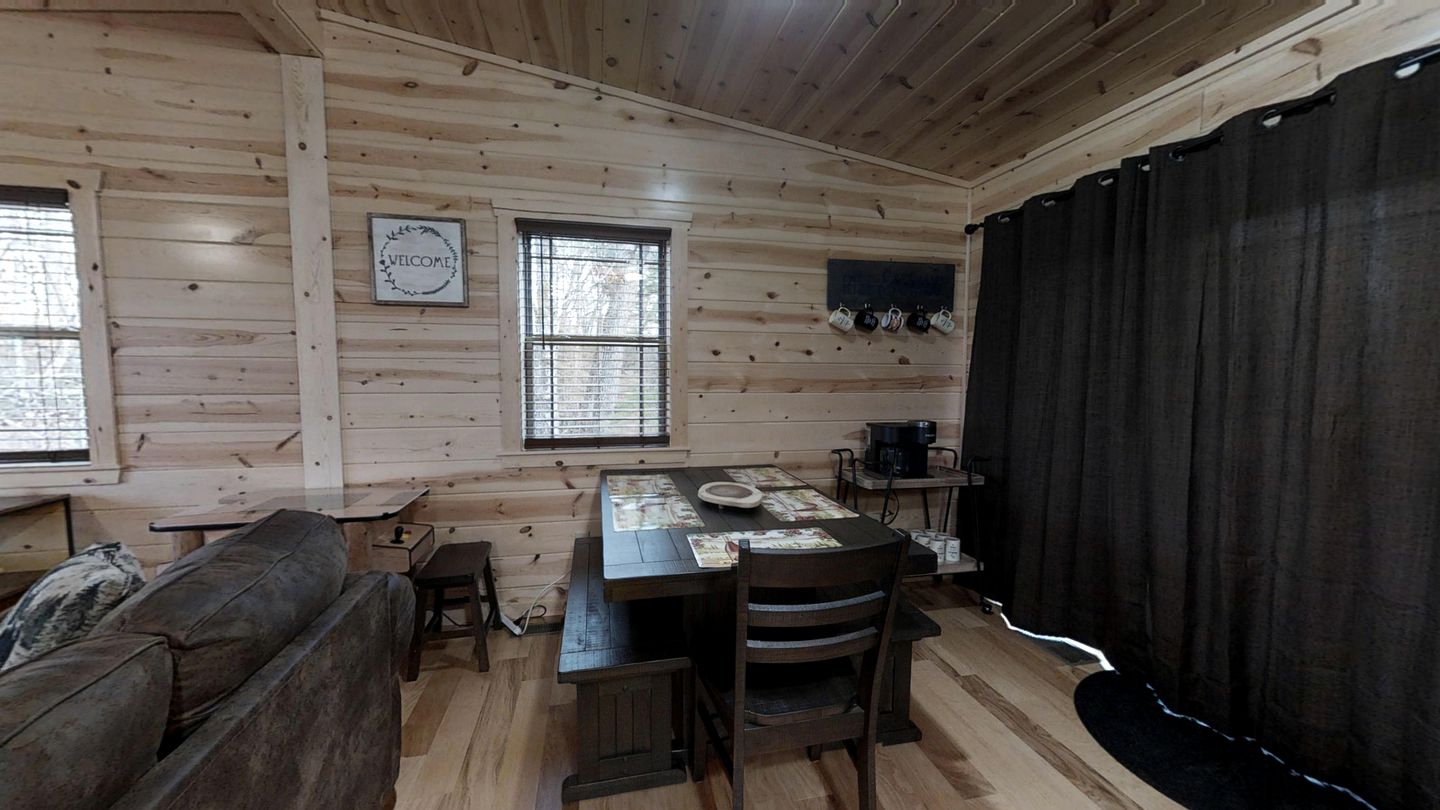 Lovely Forest Cabin with Spa and Beautiful Outdoor Area in Pigeon Forge, Tennessee