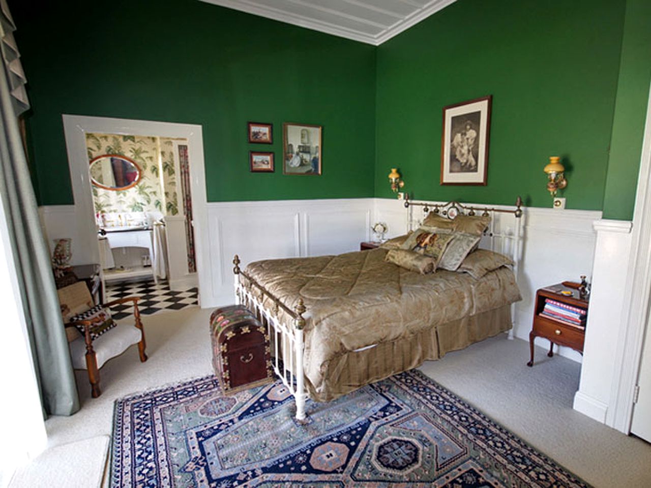 Victorian Bed and Breakfast Rental on the North Island of New Zealand