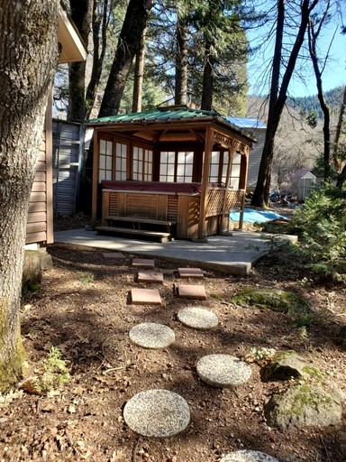 Vacation Rentals (United States of America, Dunsmuir, California)