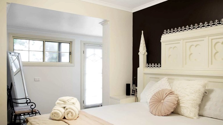 Cabins (Australia, Daylesford, Victoria)