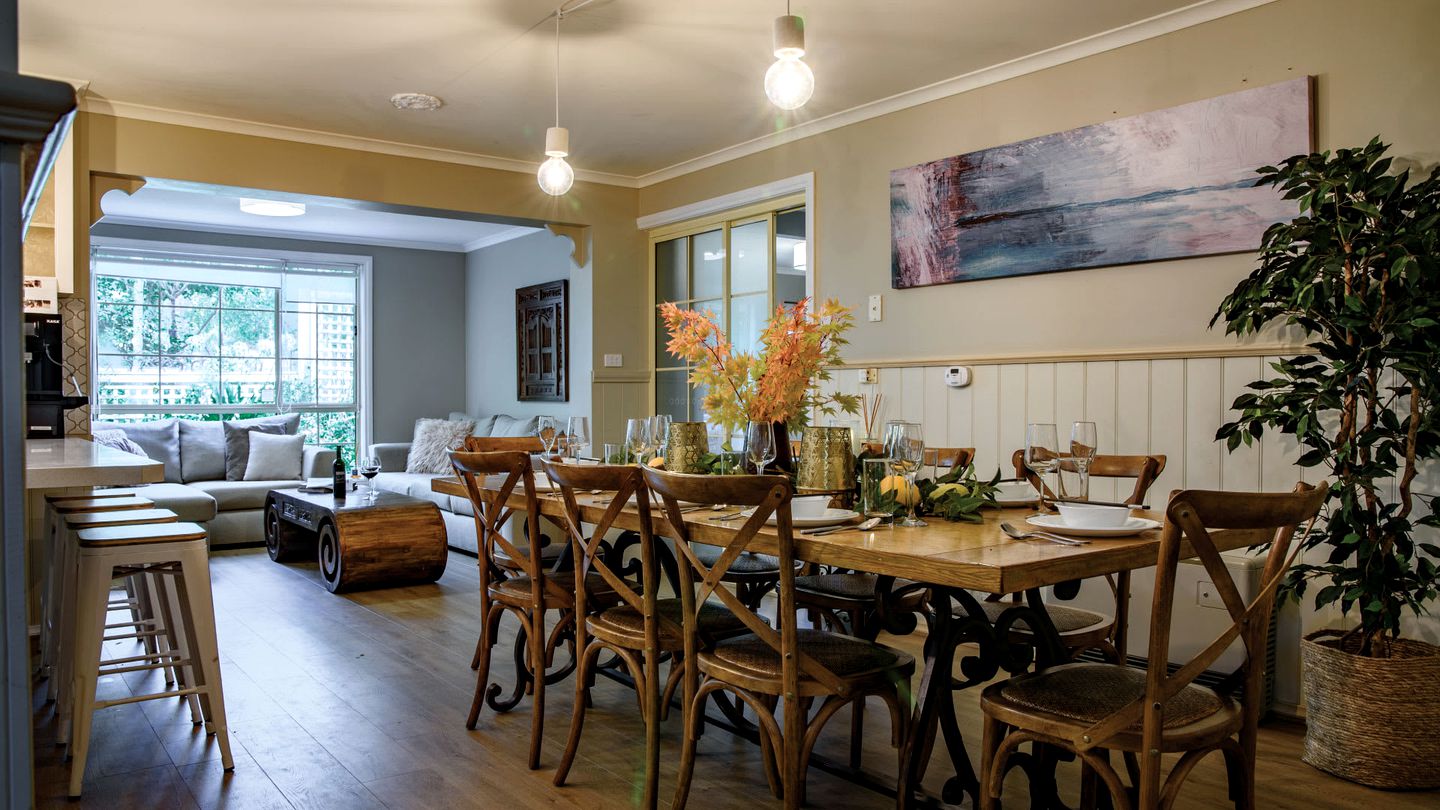 Cozy, Pet Friendly Cabin with Fireplace in Daylesford, Victoria