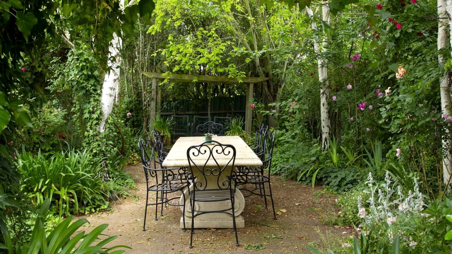 Cozy, Pet Friendly Cabin with Fireplace in Daylesford, Victoria