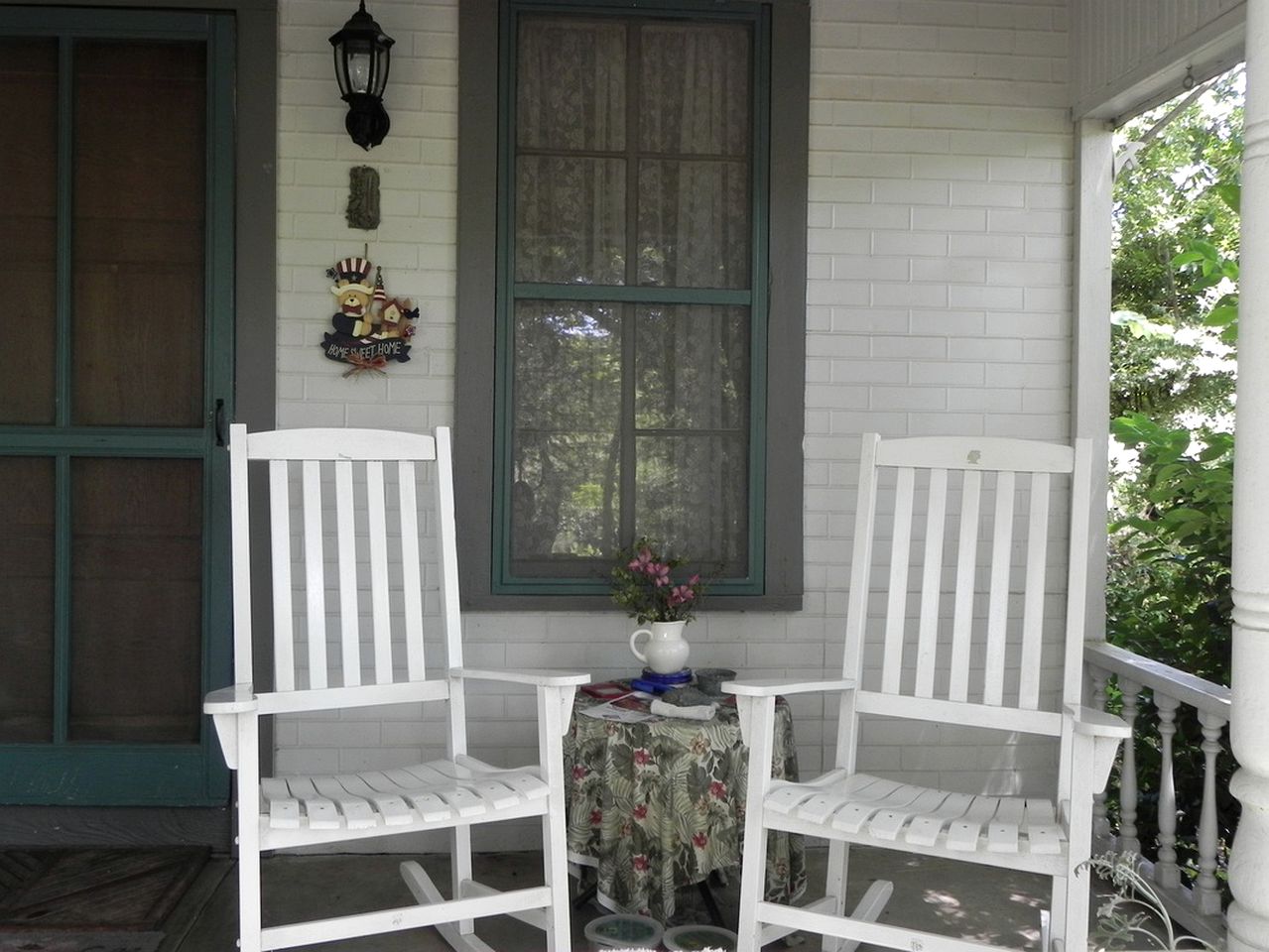 Lovely Creekside Vacation Rental for a Country Honeymoon in Fredericksburg, Texas