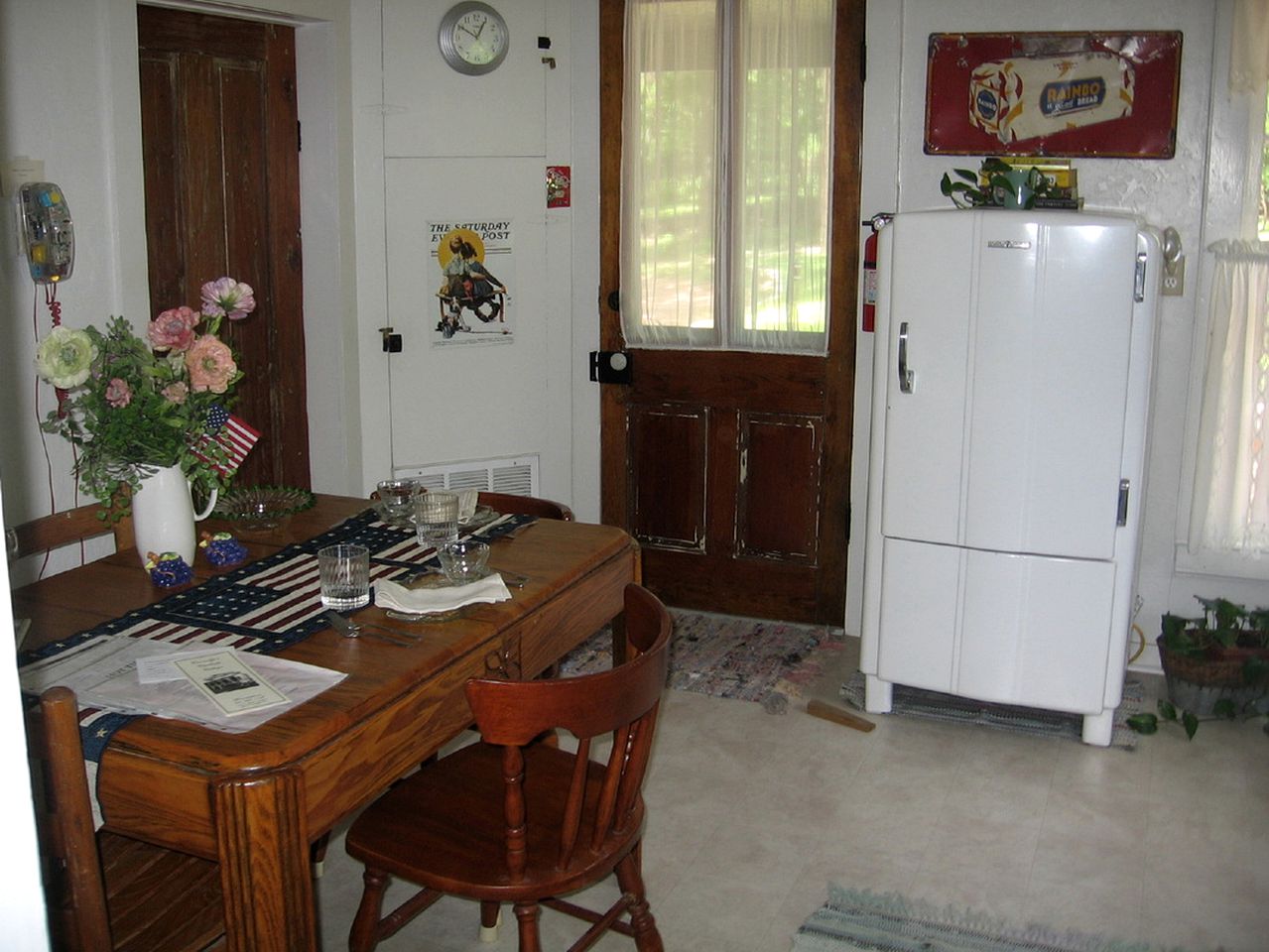 Lovely Creekside Vacation Rental for a Country Honeymoon in Fredericksburg, Texas