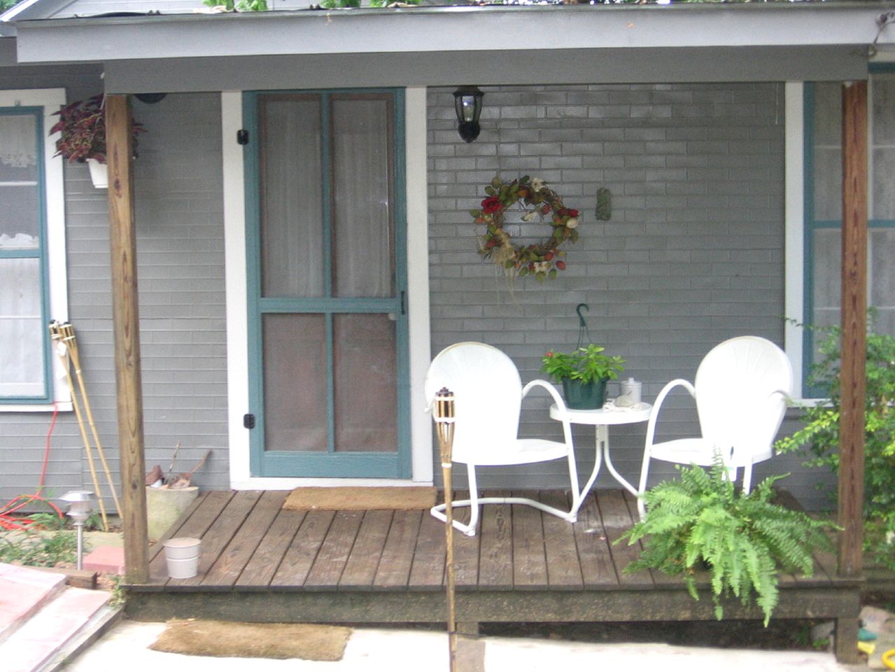 Lovely Creekside Vacation Rental for a Country Honeymoon in Fredericksburg, Texas