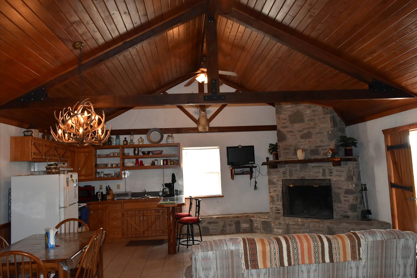 Countryside Cottage Rental with Rustic Charm near Fredericksburg, Texas