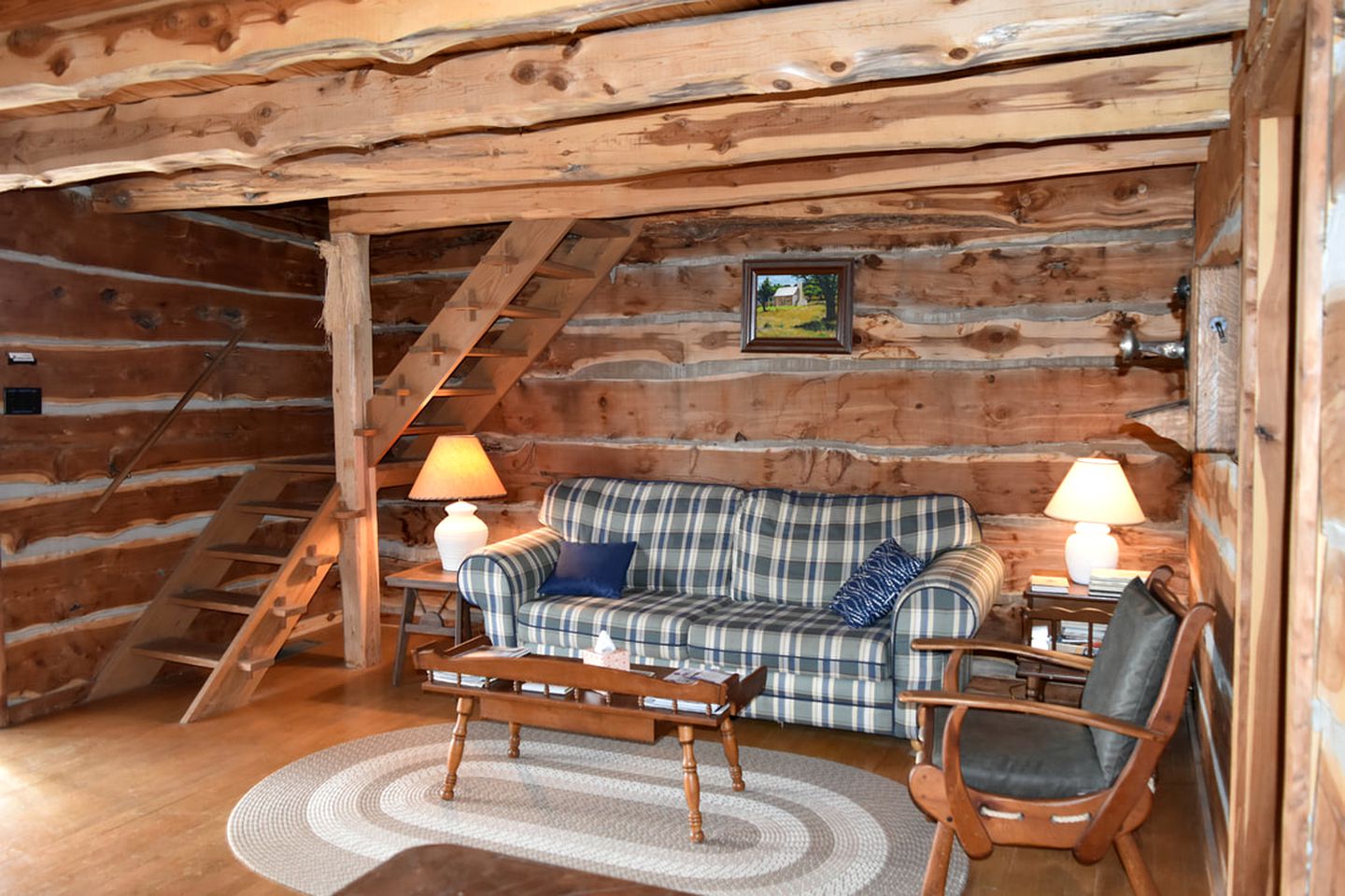 Traditional Log Cabin Rental for a Rustic Getaway near Fredericksburg, Texas