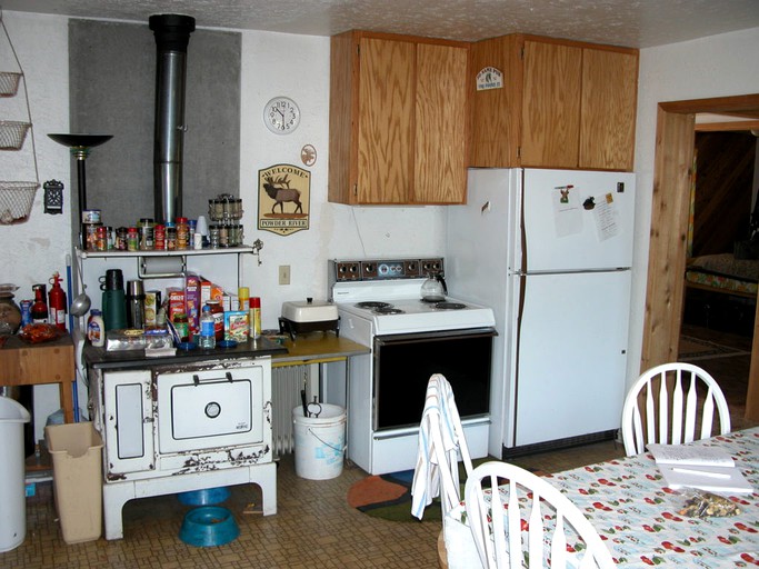 Cabins (Elk City, Idaho, United States)