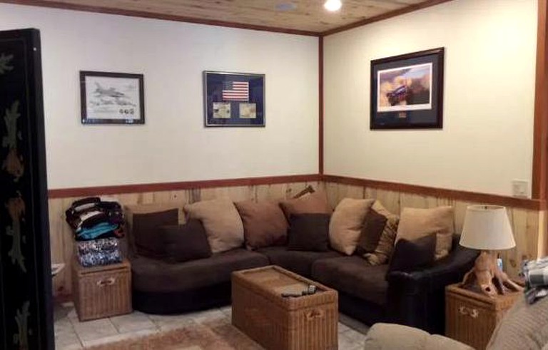 Cabins (Elk City, Idaho, United States)