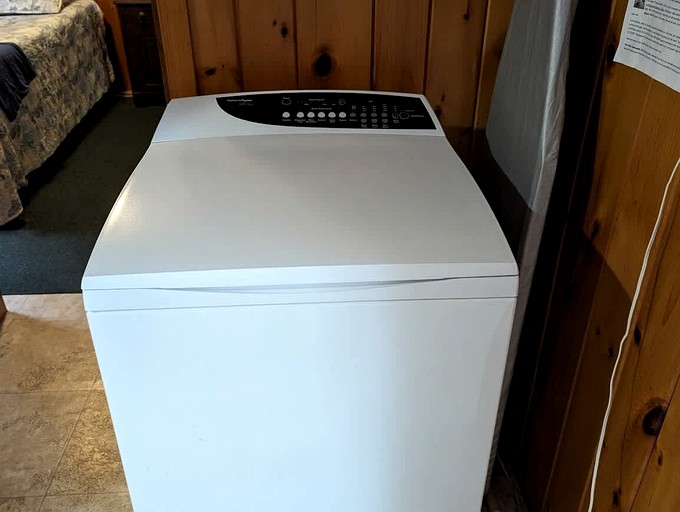 Cottages (United States of America, Sullivan, Maine)